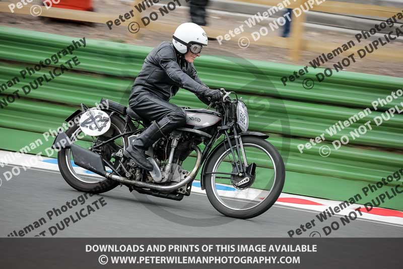 Vintage motorcycle club;eventdigitalimages;mallory park;mallory park trackday photographs;no limits trackdays;peter wileman photography;trackday digital images;trackday photos;vmcc festival 1000 bikes photographs